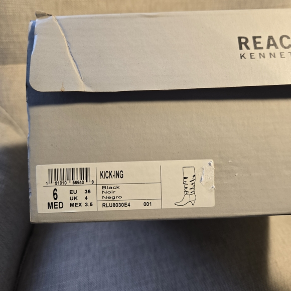 Reaction Kenneth Cole Black Slouchy Heeled Boots - Picture 7 of 8